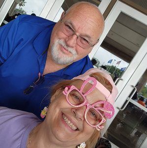 Meet your Posher, Pauline